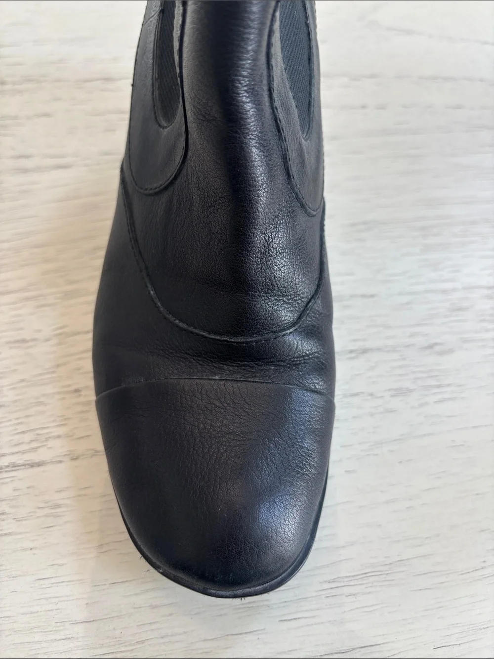 Born size 8- Women's Black Leather Ankle Boots – Classic Chelsea Style